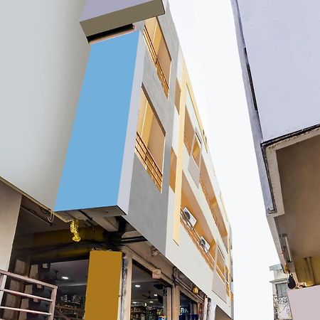 Oyo 84039 Tirumala Grand Rājahmundry Exterior foto