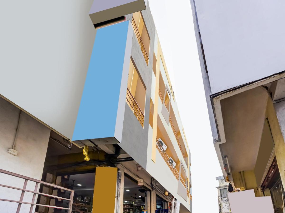 Oyo 84039 Tirumala Grand Rājahmundry Exterior foto